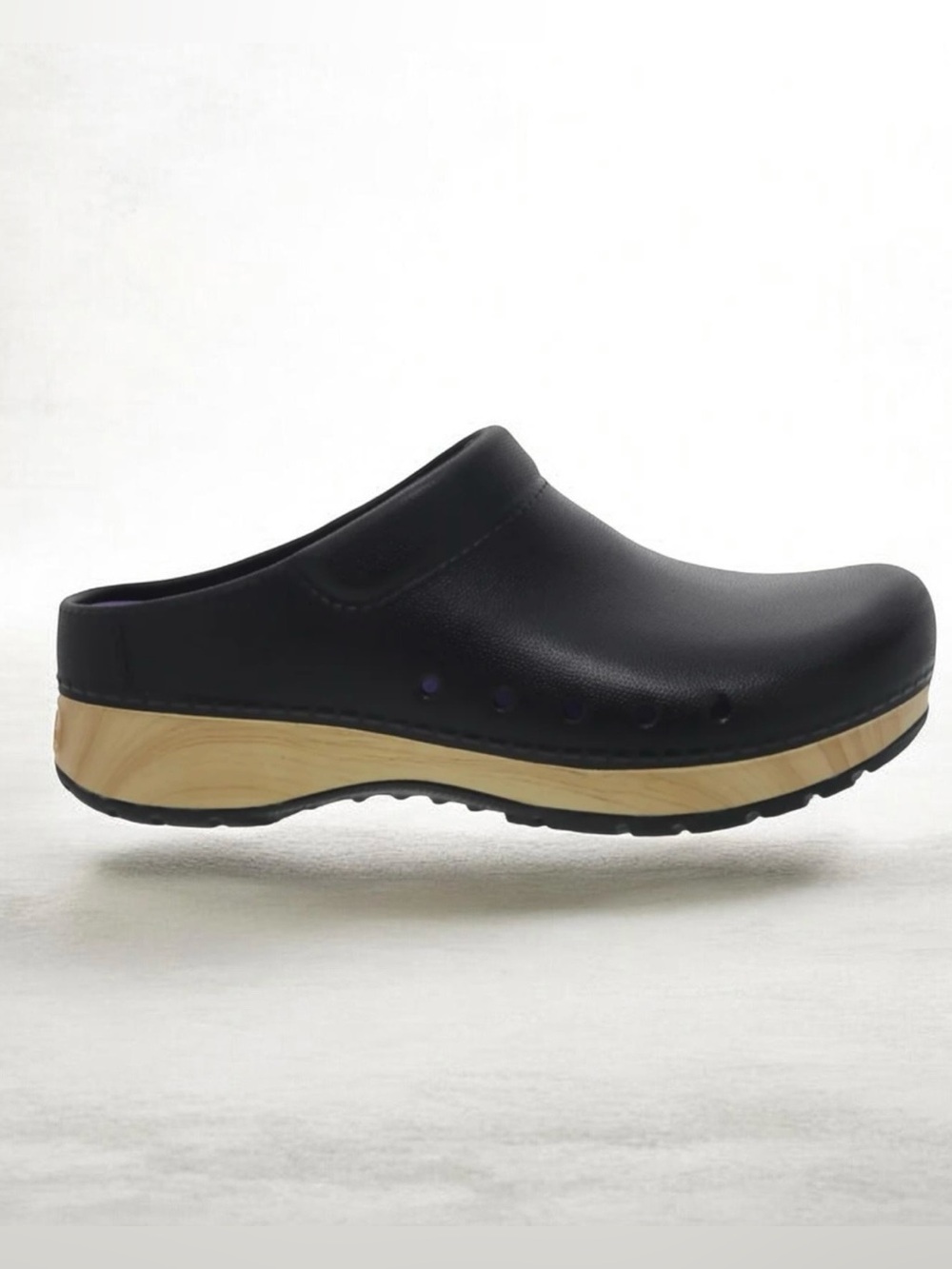Women’s Dansko Clogs Like New Size 40 (9.5)